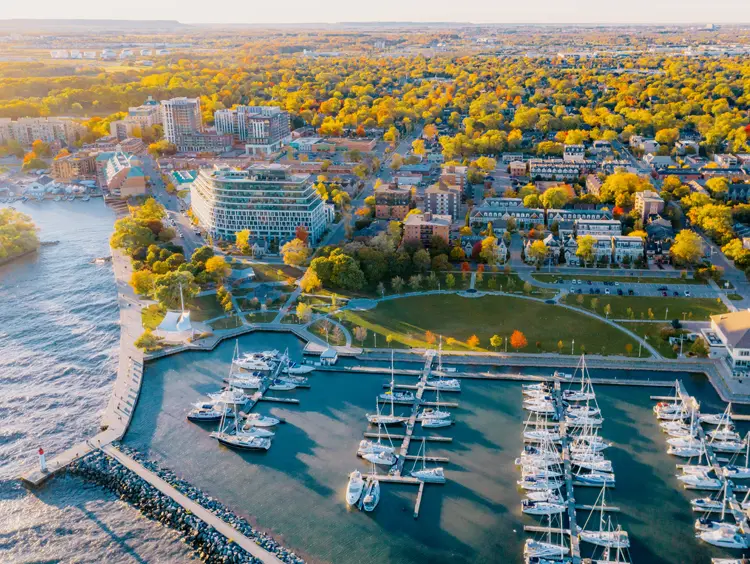 aerial-oakville-promenade-marina-lake-ontario (1)