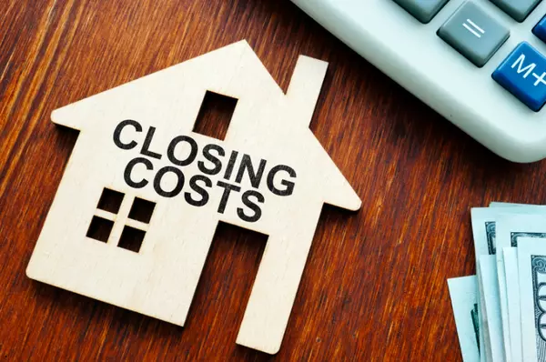 Closing Costs in Ontario (Explained): What First-Time Buyers Actually Pay