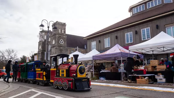 Your Georgetown Holiday Guide 2025: Where Magic Meets Community