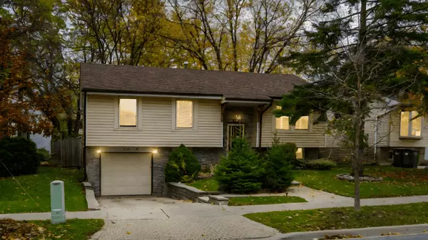 Just Listed: 6891 Shelter Bay Road, Mississauga