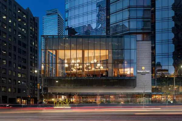Living in Luxury: The Shangri-La Toronto Experience,Ana Bastas