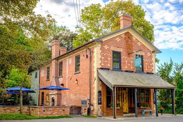 Top Halton Hills Neighborhoods for Outdoor Living | Trails, Parks, and Patios