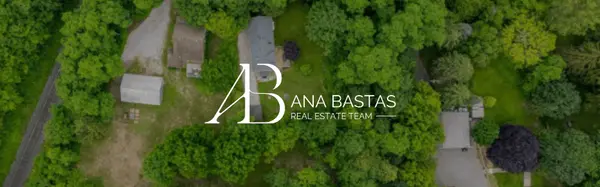 Living in Limehouse, Ontario: Country Living Meets Luxury Lifestyle