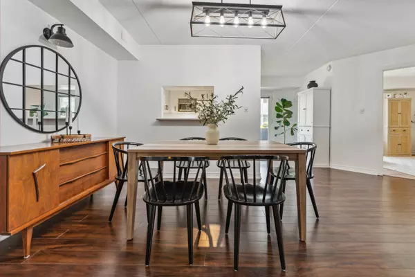 Burlington, ON L7M 4C1,2010 Cleaver Ave #101