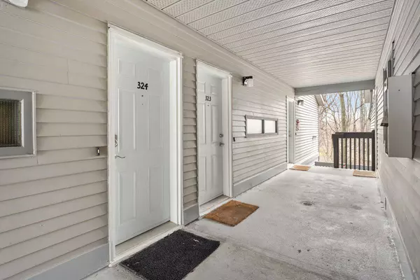 2040 Cleaver AVE #324, Burlington, ON L7M 4C4