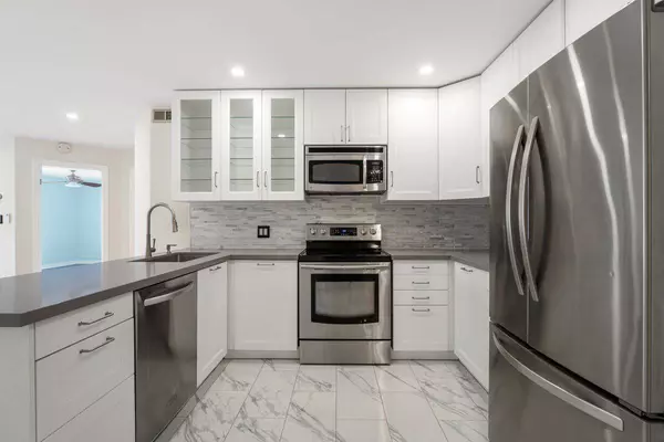 2040 Cleaver AVE #324, Burlington, ON L7M 4C4
