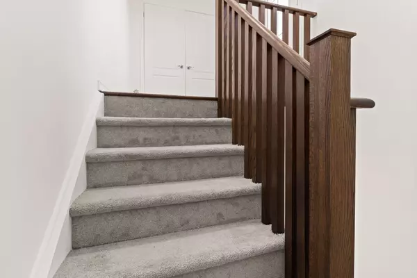 2441 Greenwich DR N #42, Oakville, ON L6M 0S3