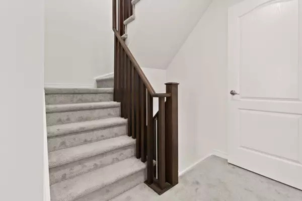 2441 Greenwich DR N #42, Oakville, ON L6M 0S3