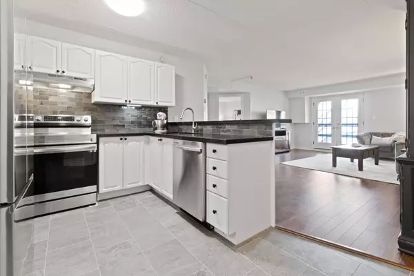 2010 Cleaver AVE #214, Burlington, ON L7M 4C1