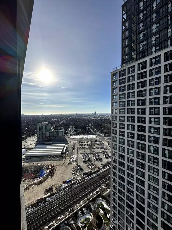 7 Mabelle AVE #2, Toronto W08, ON M9A 4X7