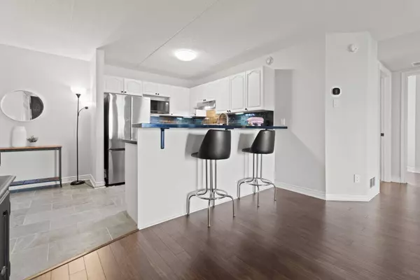 2010 Cleaver AVE #214, Burlington, ON L7M 4C1