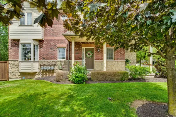 5 Liddycoat LN #16, Hamilton, ON L9G 0A7