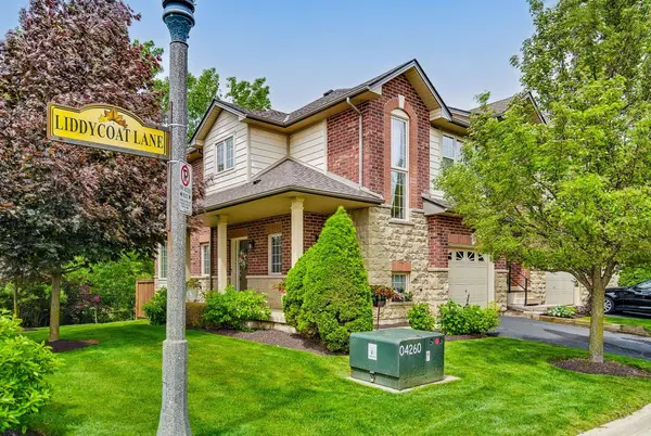 5 Liddycoat LN #16, Hamilton, ON L9G 0A7