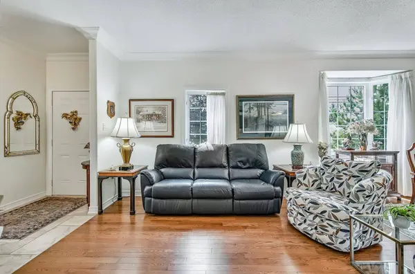 5 Liddycoat LN #16, Hamilton, ON L9G 0A7