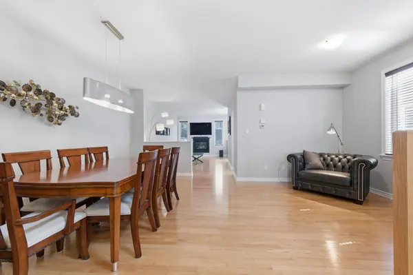 417 STALWART CRES, Blossom Park - Airport And Area, ON K1T 0H2