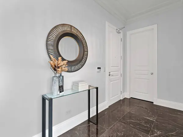 183 Wellington ST W #3803, Toronto C01, ON M5V 0A1