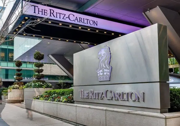 183 Wellington ST W #3803, Toronto C01, ON M5V 0A1