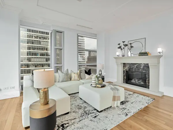 183 Wellington ST W #3803, Toronto C01, ON M5V 0A1