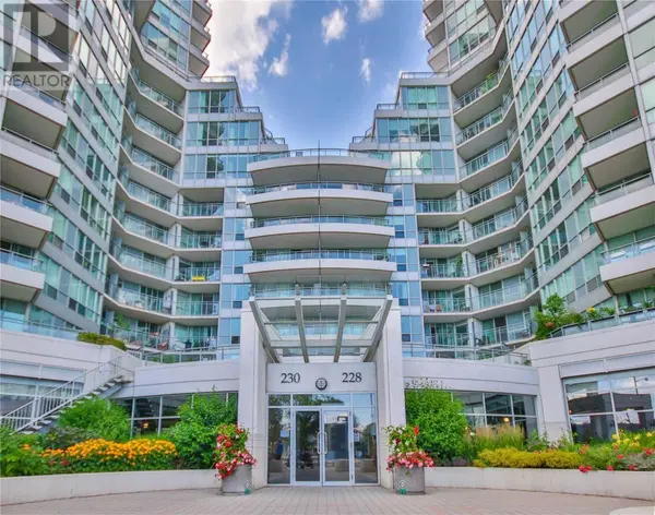 228 Queens Quay W #1501, Toronto C01, ON M5J 2X1