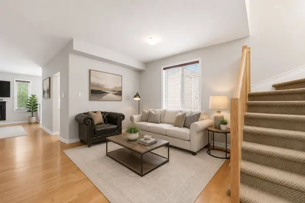 417 STALWART CRES, Blossom Park - Airport And Area, ON K1T 0H2
