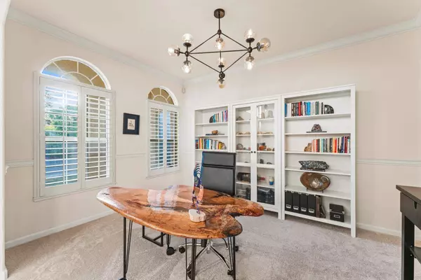 9541 Crystal Water WAY, Elk Grove, CA 95624