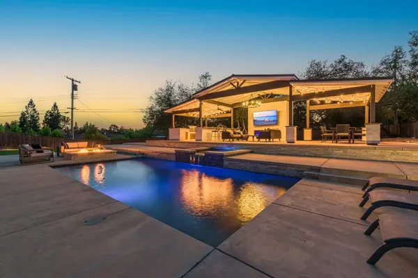 3543 Serramont CT, Carmichael, CA 95608