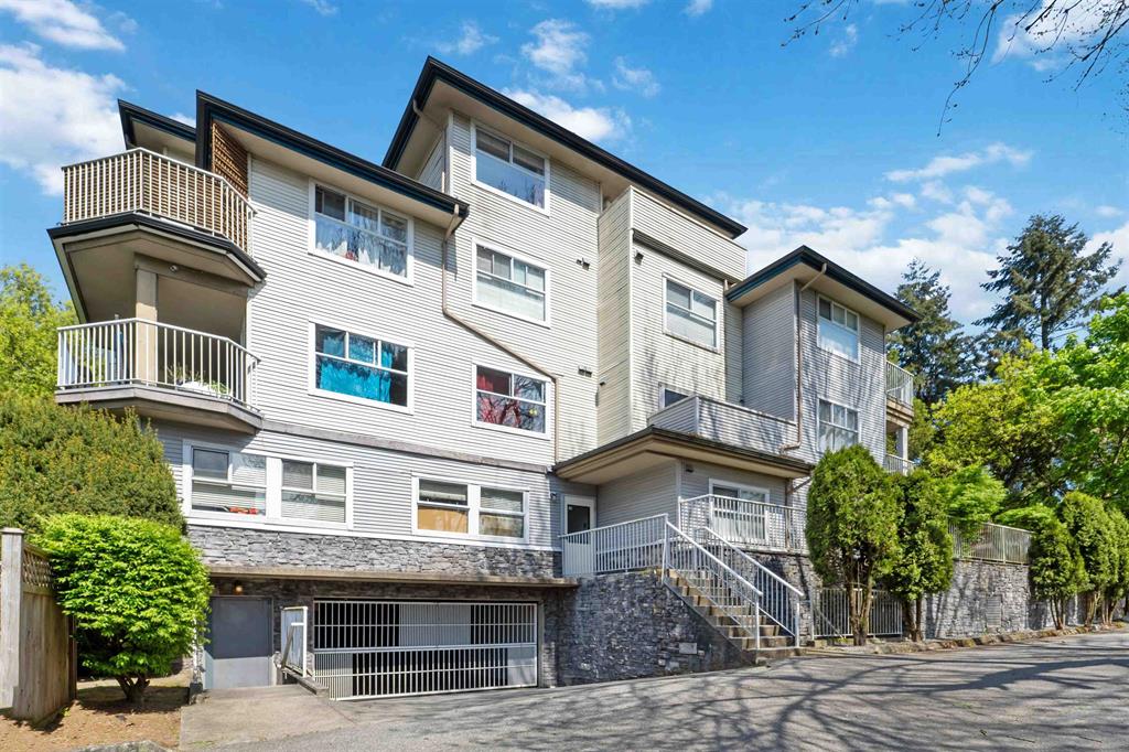 Hammond Maple Ridge condo building along the Lougheed corridor
