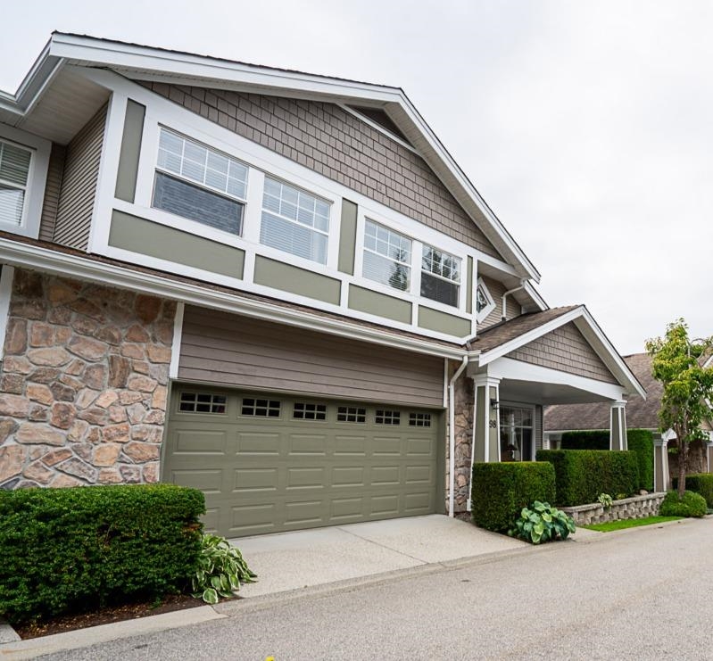 Elgin Chantrell Surrey townhouse complex