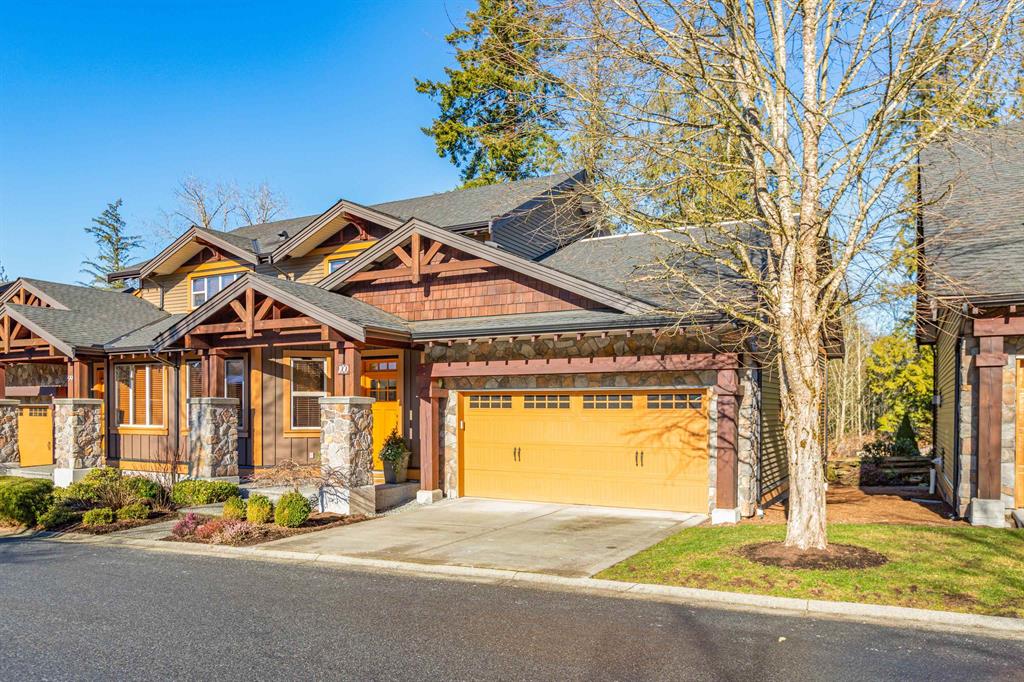Albion Maple Ridge new family townhouse exterior