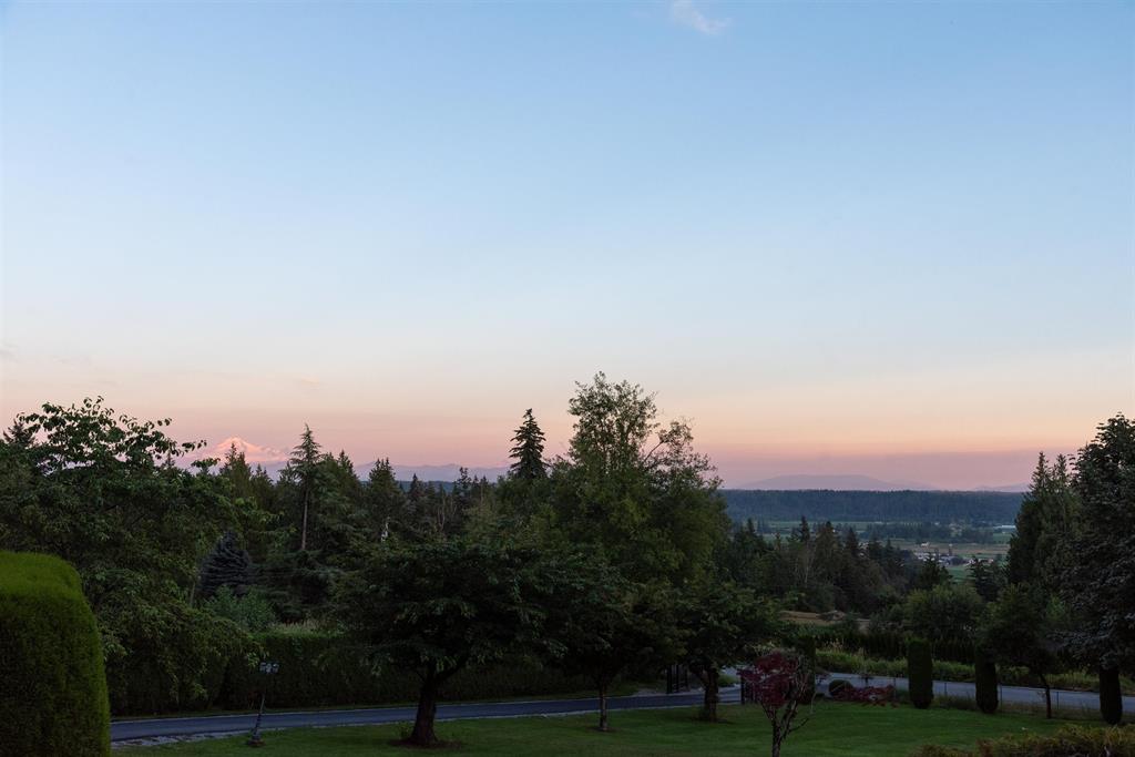 Thornhill view across the Fraser Valley toward Mt Baker