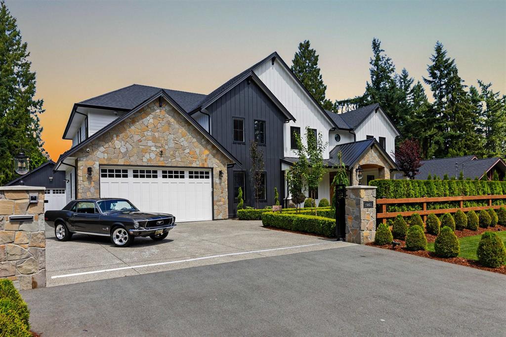 Custom home in Brookswood Langley BC