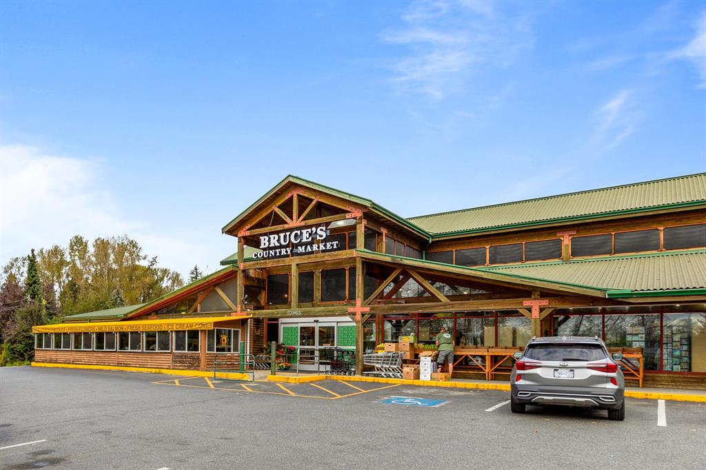Bruces Country Market on 240th