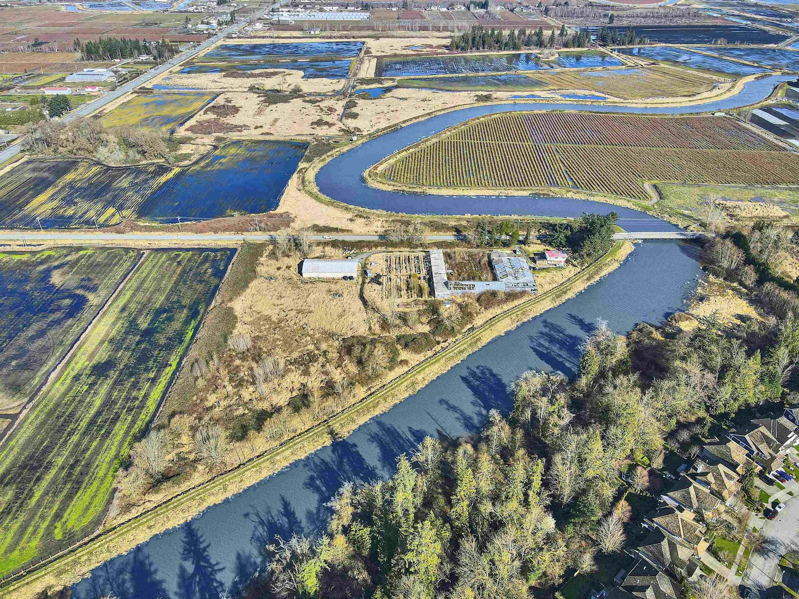 Serpentine Surrey 10-acre acreage drone view