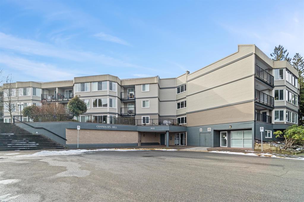 Cedar Hills Surrey condo or apartment