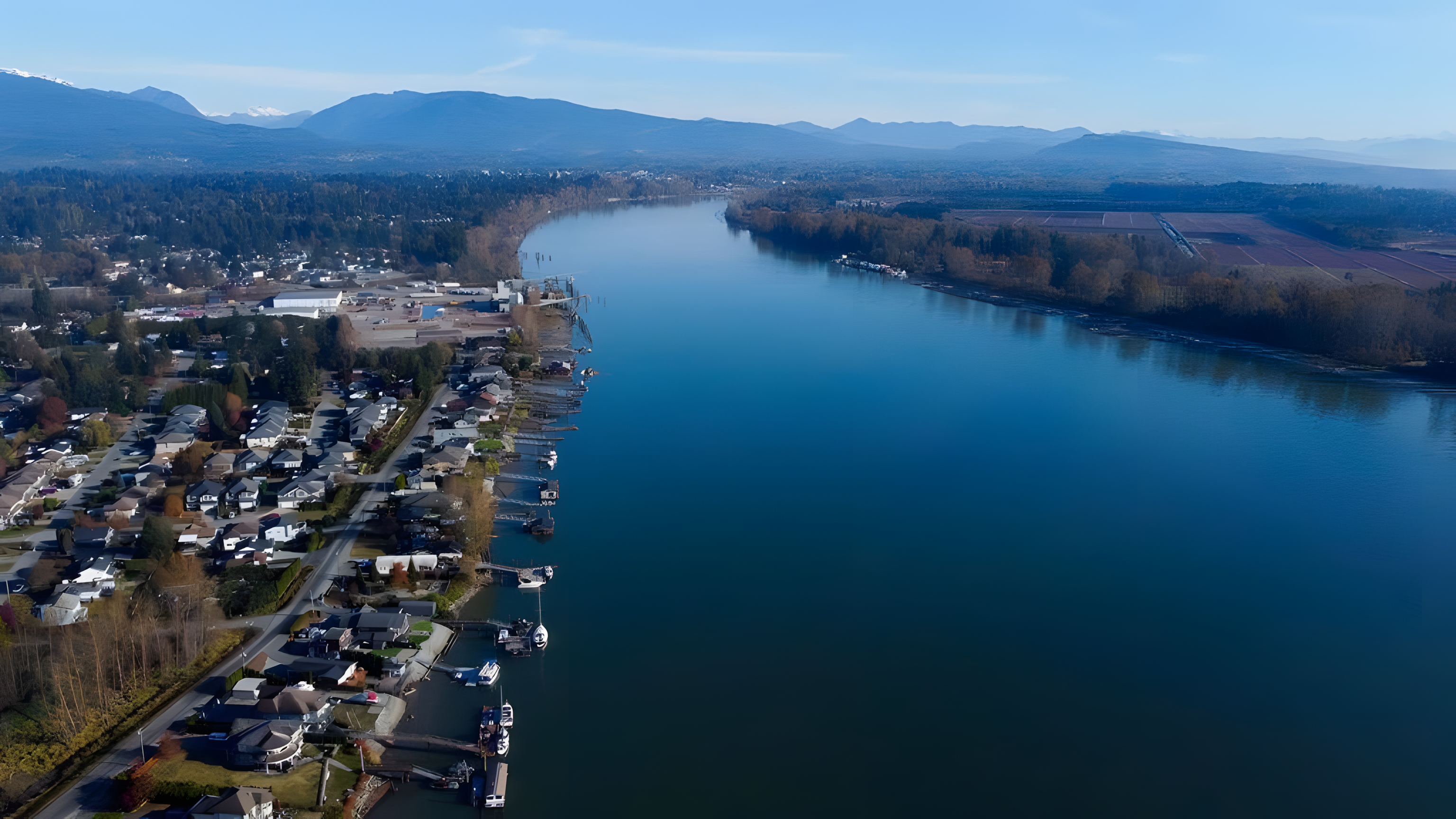 Fraser River along Hammond