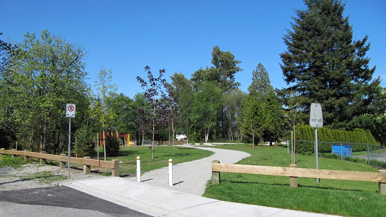 A path into Panorama Park in Surrey