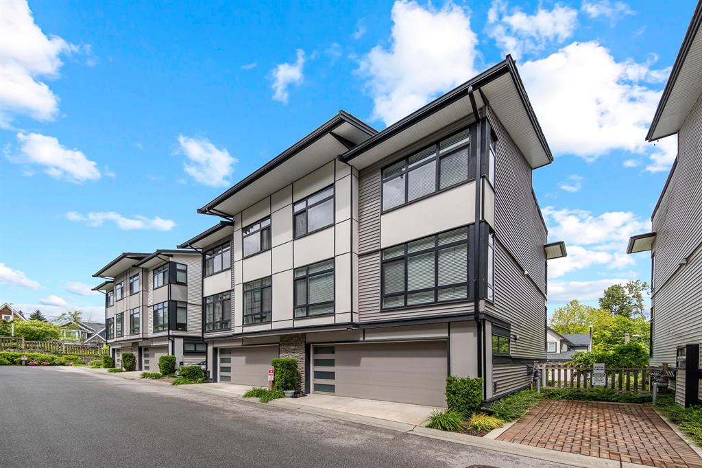 Row of townhouses in Sullivan, Surrey