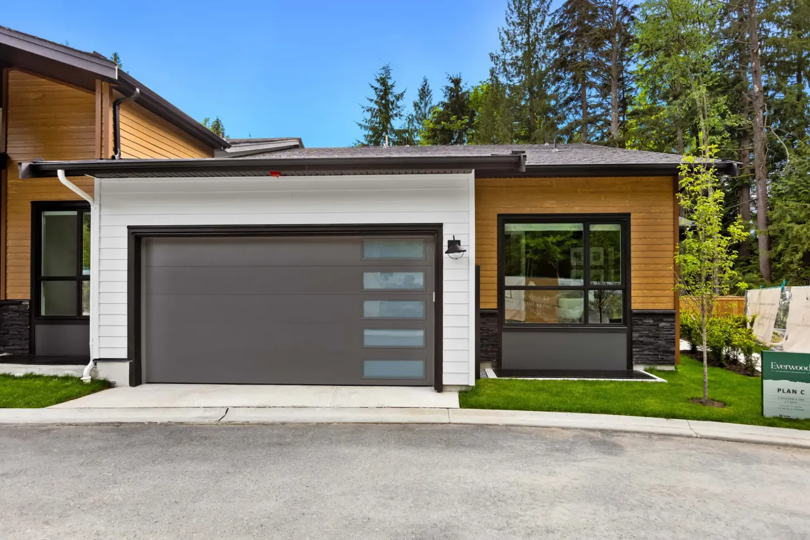 Everwood pre-sale townhome development by Woodlock Developments in Maple Ridge BC, gallery image 2