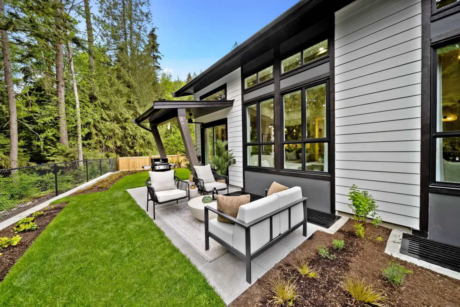 Everwood pre-sale townhome development by Woodlock Developments in Maple Ridge BC, gallery image 4