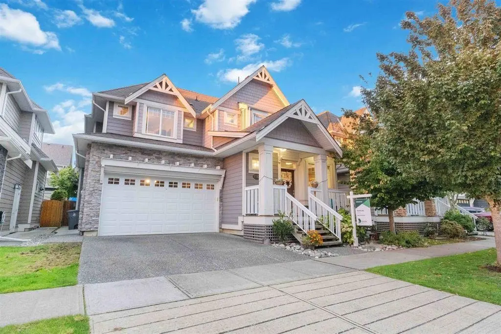 Pacific Douglas Detached 1-web