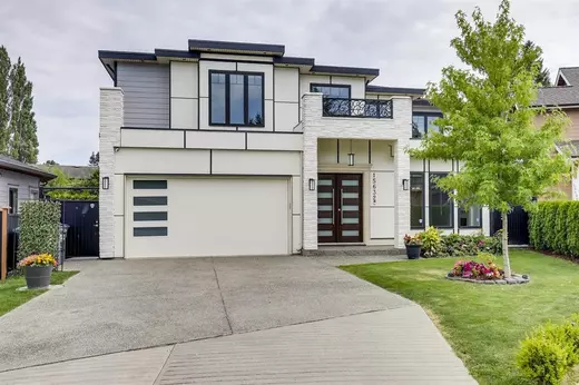 king-george-corridor-house-web