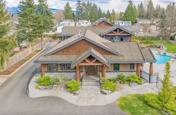 West Central Luxury Detached