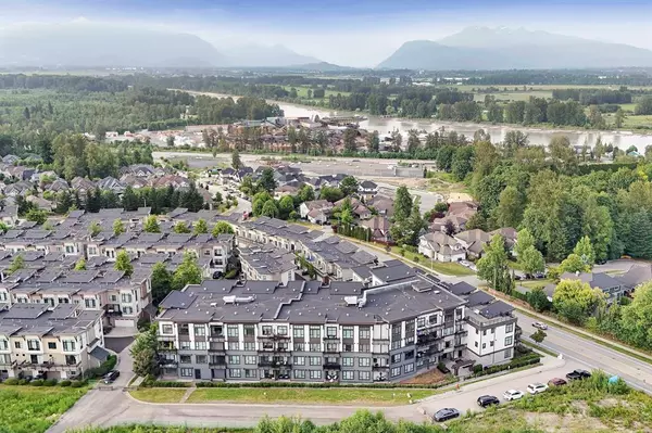 Fraser Heights Condos 1