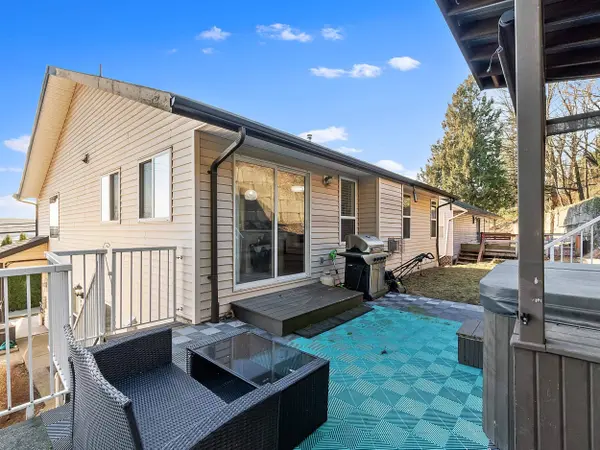 34751 Delair RD, Abbotsford, BC V2S 2E1