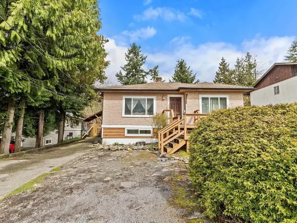 13627 Hilton RD, Surrey, BC V3R 5J5