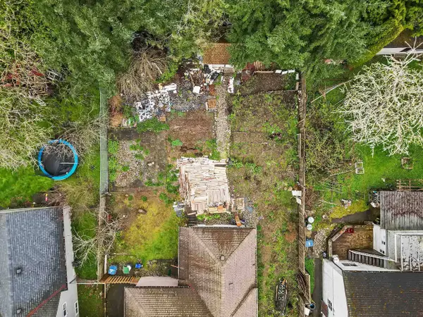 13627 Hilton RD, Surrey, BC V3R 5J5