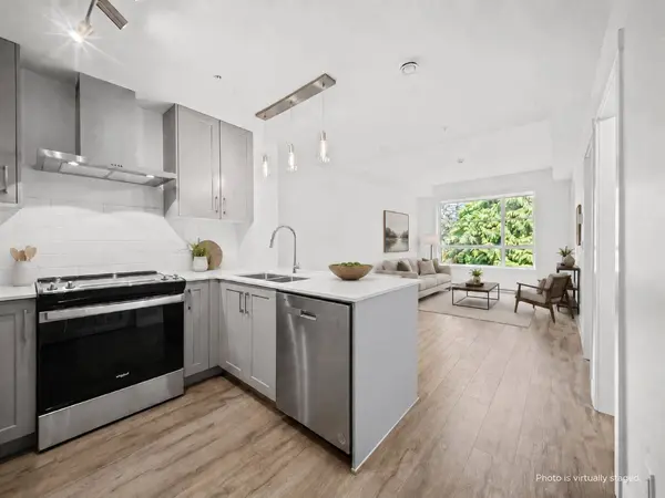 6338 King George BLVD #306, Surrey, BC V3X 1E9