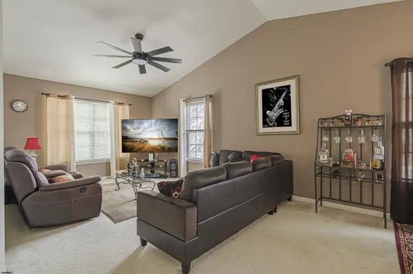 44 E Woodland Ave #44, Absecon, NJ 08201