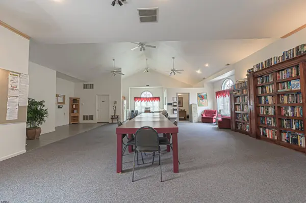 64 E Woodland #64, Absecon, NJ 08201
