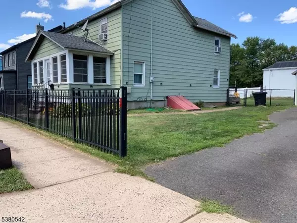 27 2Nd St, Somerville Boro, NJ 08876